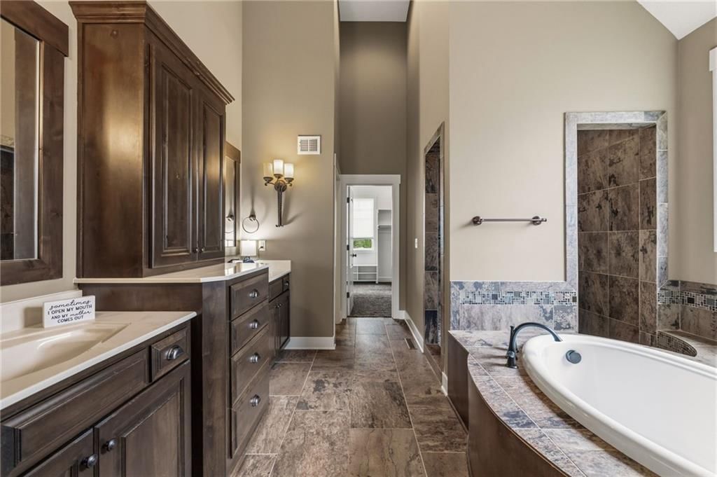 14124 S Redbird Street — photo 27