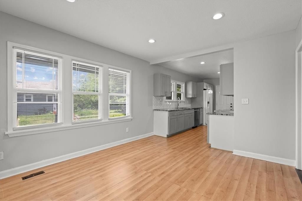 2031 N 32nd Street — photo 8