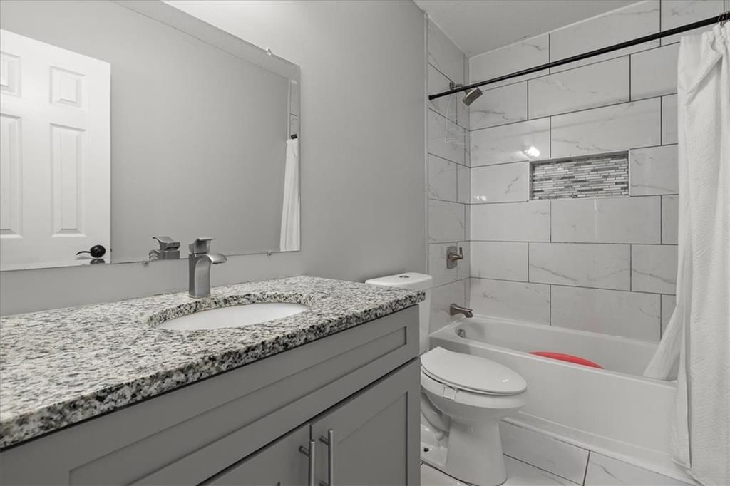 2031 N 32nd Street — photo 10