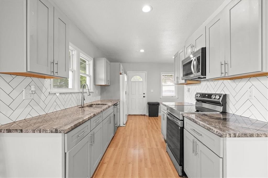 2031 N 32nd Street — photo 12
