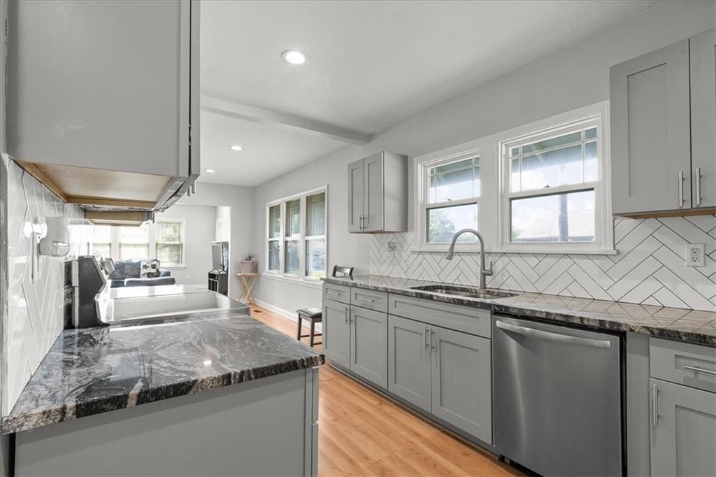 2031 N 32nd Street — photo 14