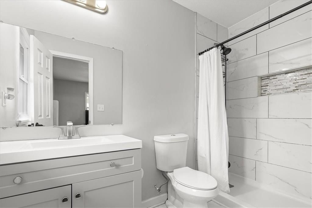 2031 N 32nd Street — photo 16