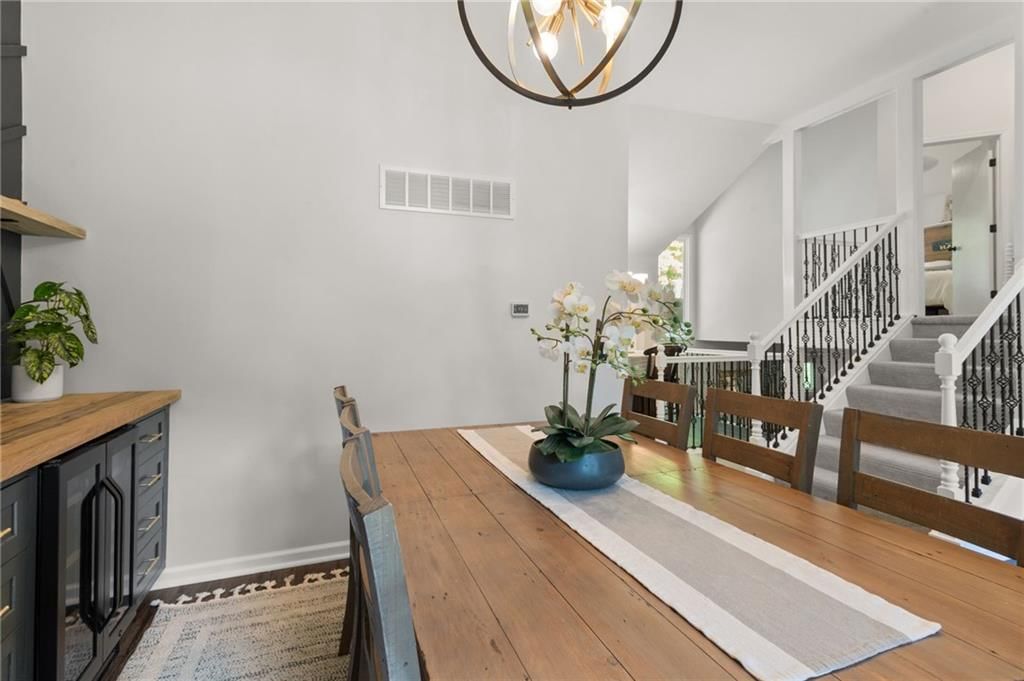 8609 GREENWAY Lane — photo 5