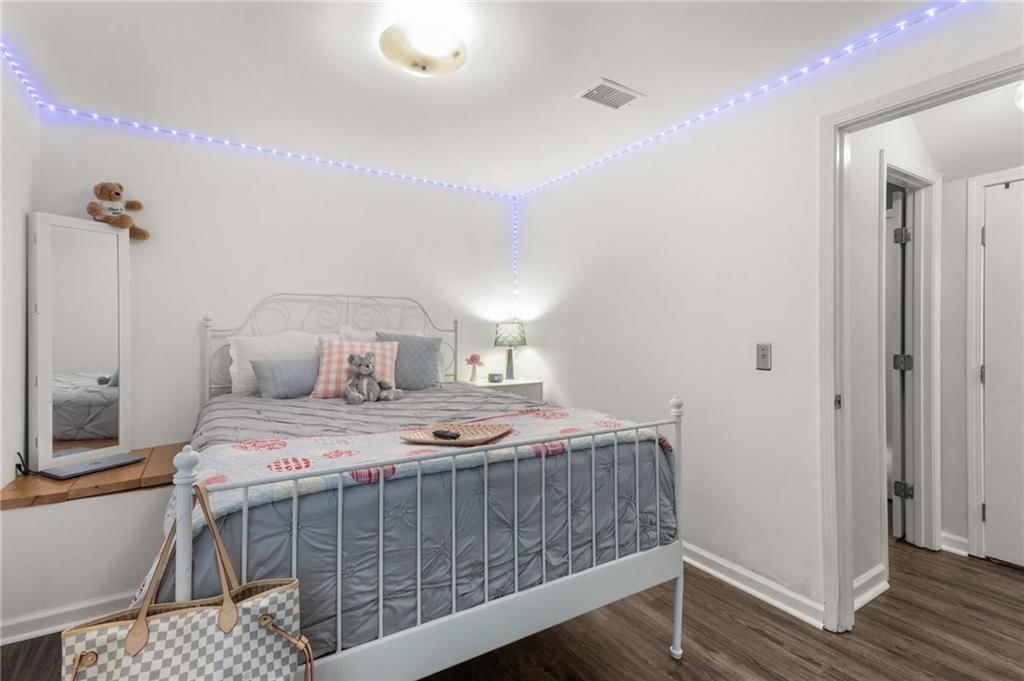 8609 GREENWAY Lane — photo 13