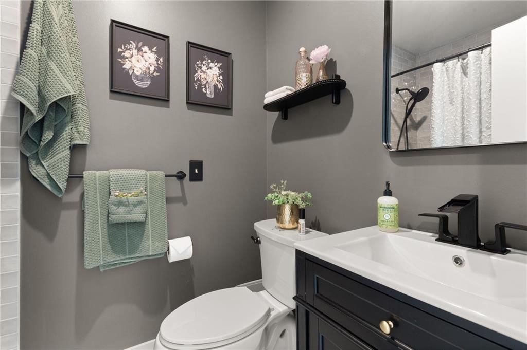 8609 GREENWAY Lane — photo 30