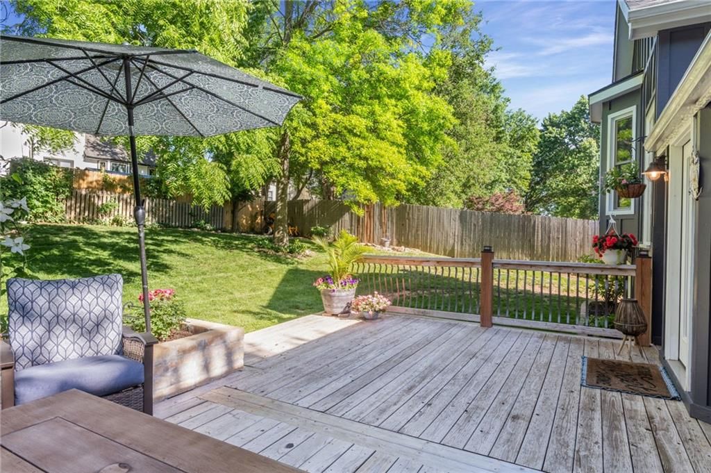 8609 GREENWAY Lane — photo 38