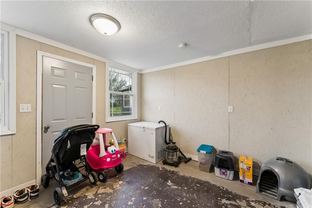 307 Ridge Street — photo 32