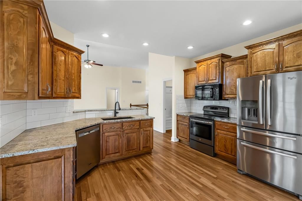 1640 N Hunter Drive — photo 9