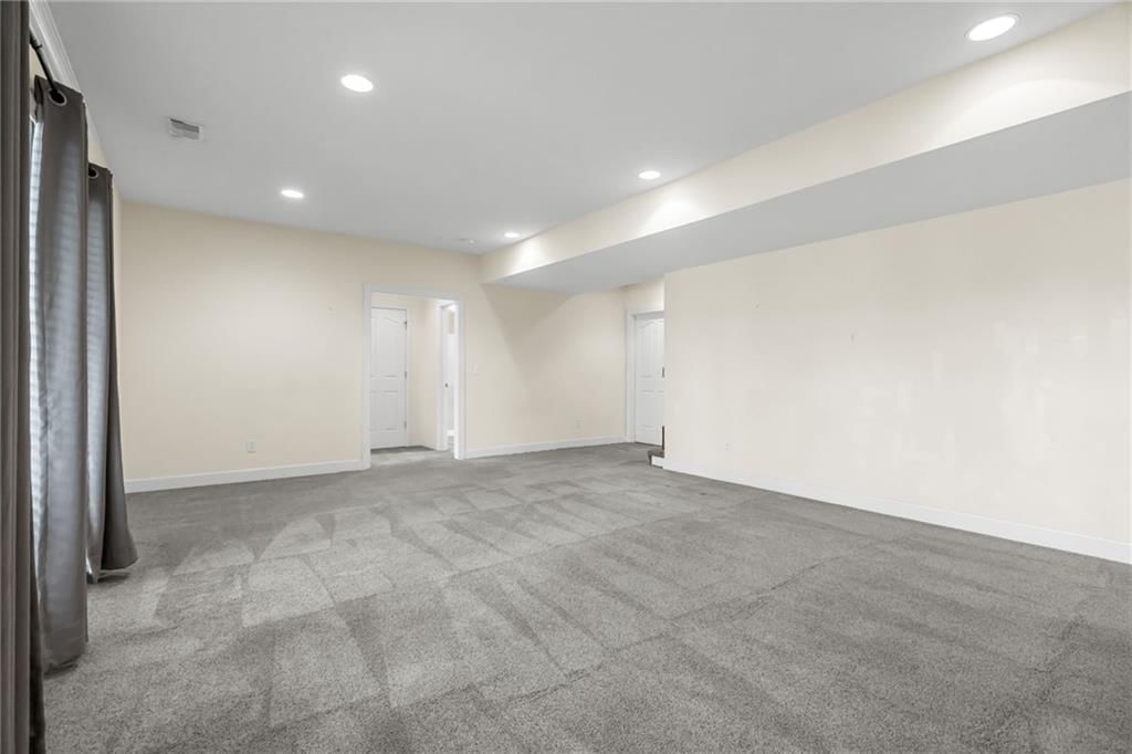 1640 N Hunter Drive — photo 18