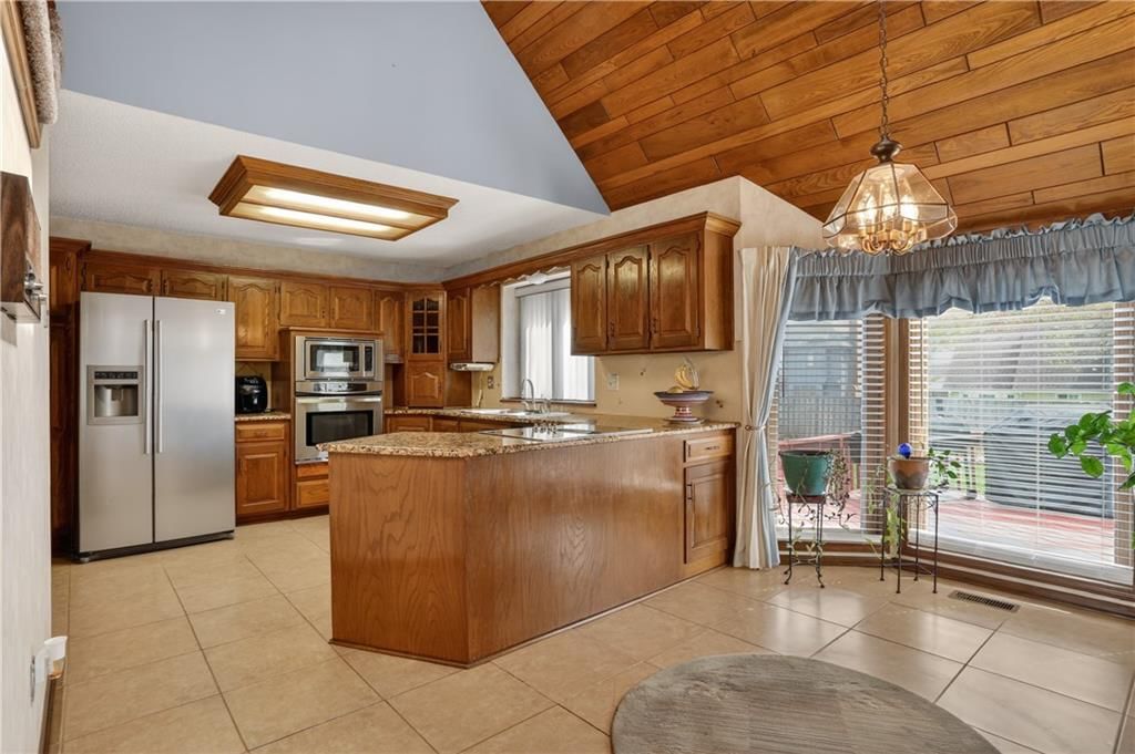 9805 Appleton Avenue — photo 4