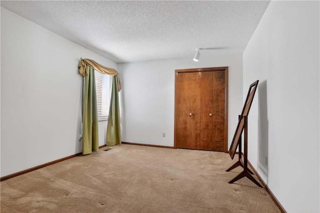 9805 Appleton Avenue — photo 13