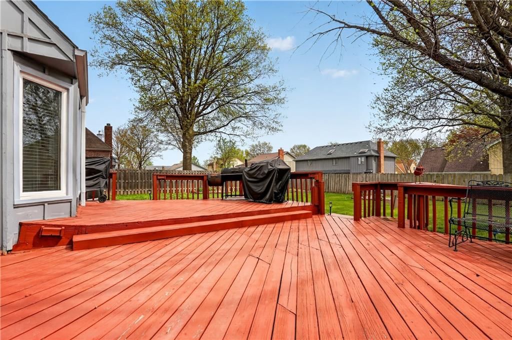 9805 Appleton Avenue — photo 21