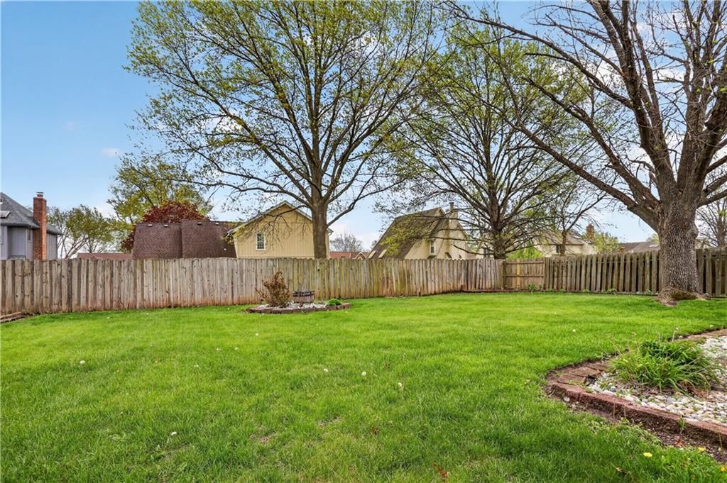 9805 Appleton Avenue — photo 22