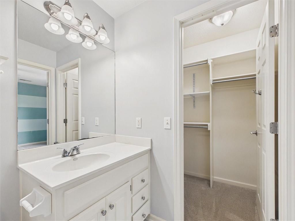 901 SW Drake Drive — photo 52