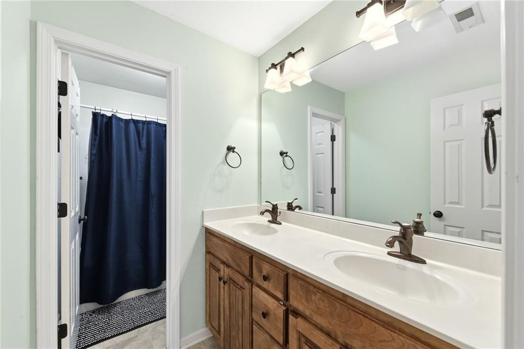 4515 N 121st Terrace — photo 30