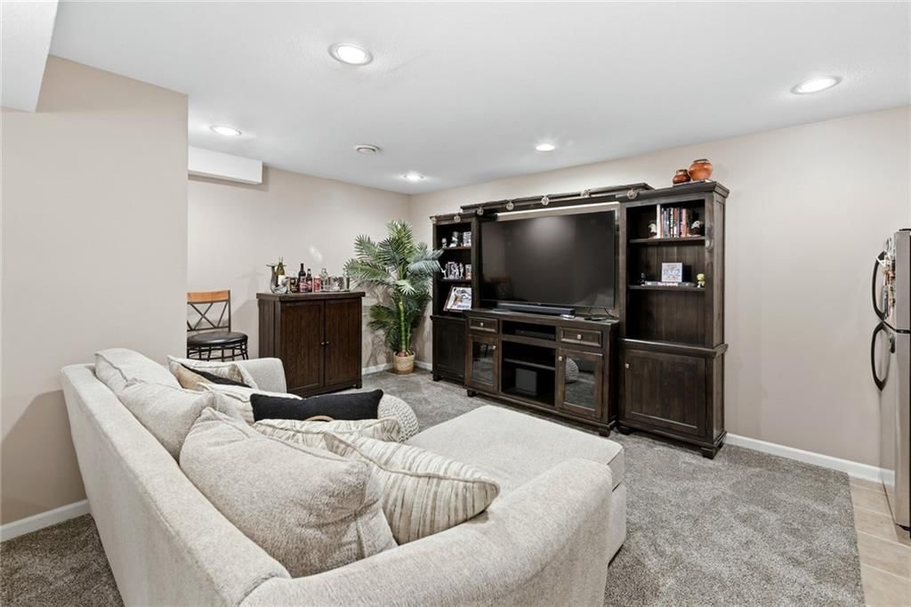 4515 N 121st Terrace — photo 36