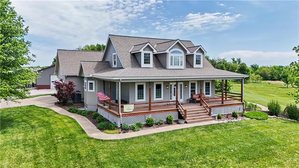 30521 Foxtail Drive — photo 3