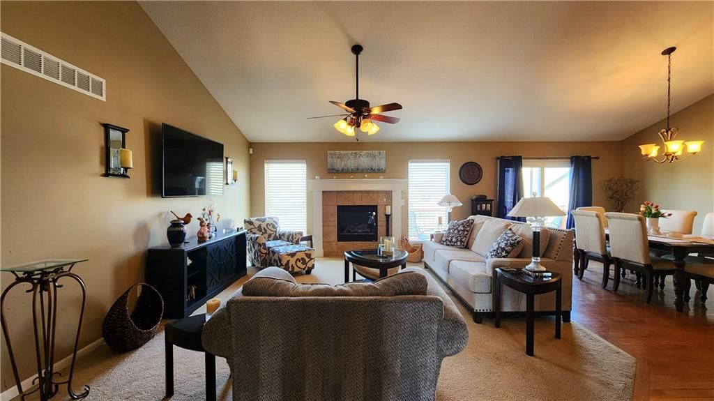 9816 N Stark Avenue — photo 4