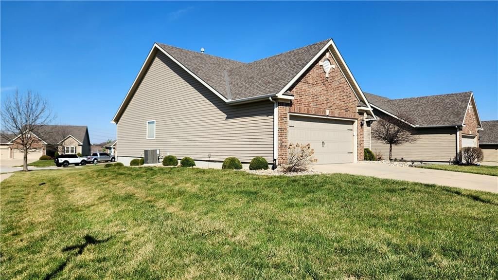 9816 N Stark Avenue — photo 34