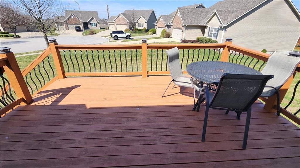 9816 N Stark Avenue — photo 37