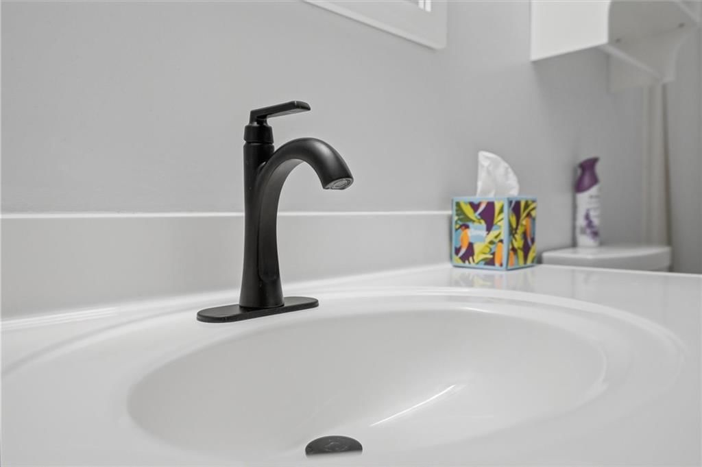 213 Thomas Street — photo 16