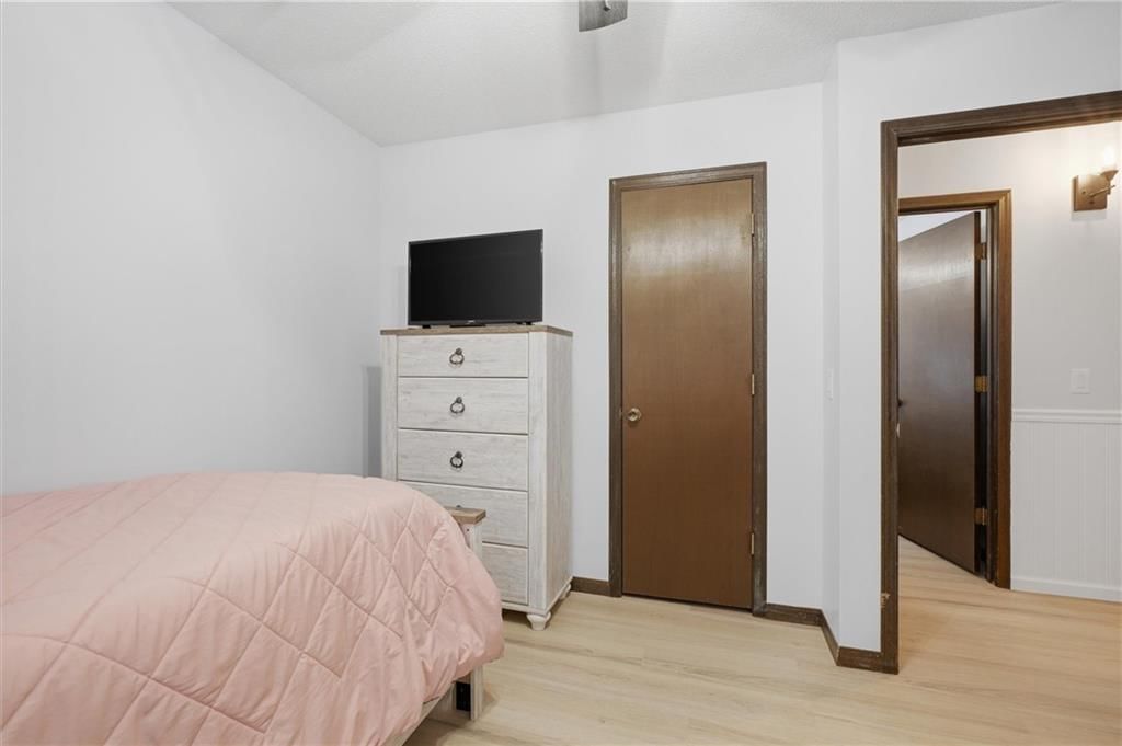 213 Thomas Street — photo 20