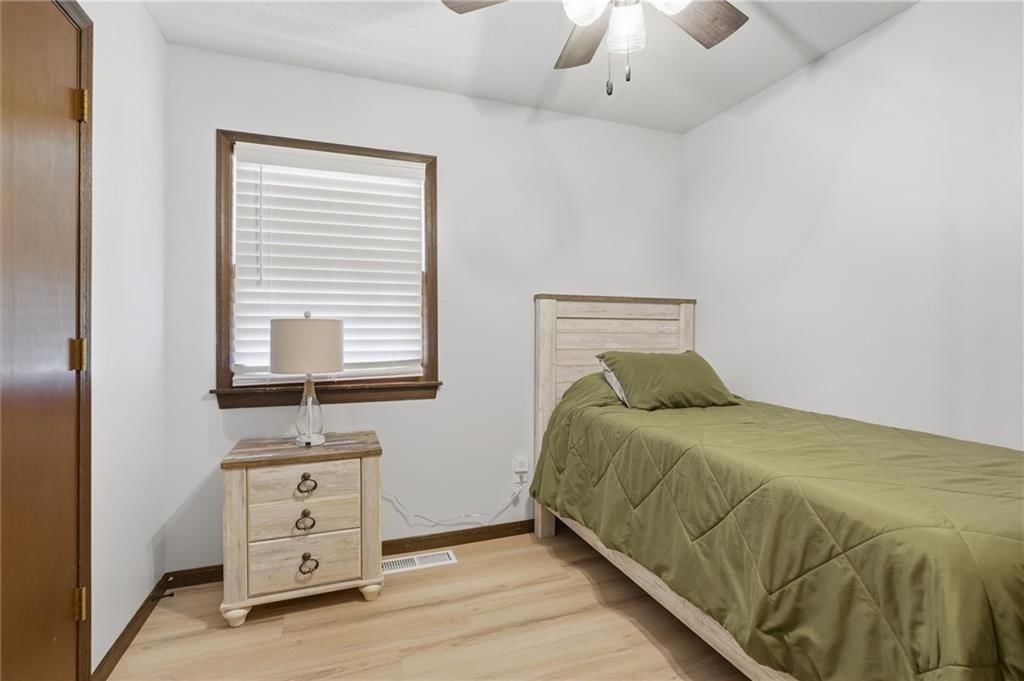 213 Thomas Street — photo 21