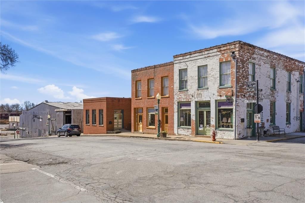 213 Thomas Street — photo 30