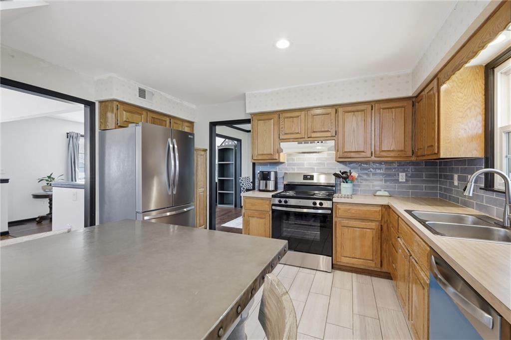 11520 Robinson Street — photo 12