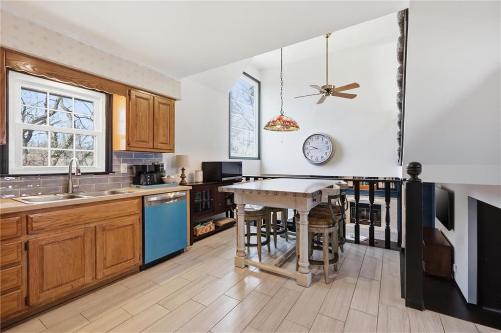 11520 Robinson Street — photo 13
