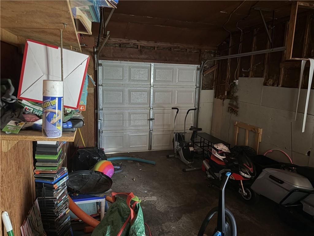 Photo 11 of 22 - 8605 Cambridge Avenue