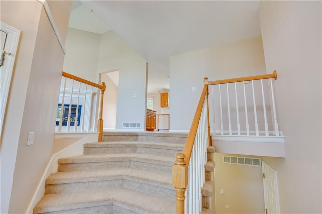 809 Village Street — photo 5