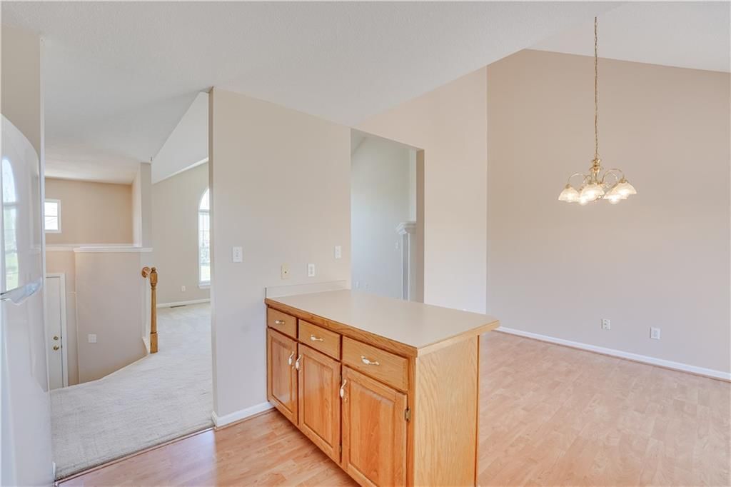 809 Village Street — photo 11