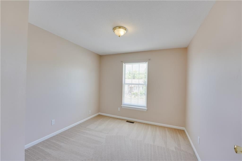 809 Village Street — photo 17