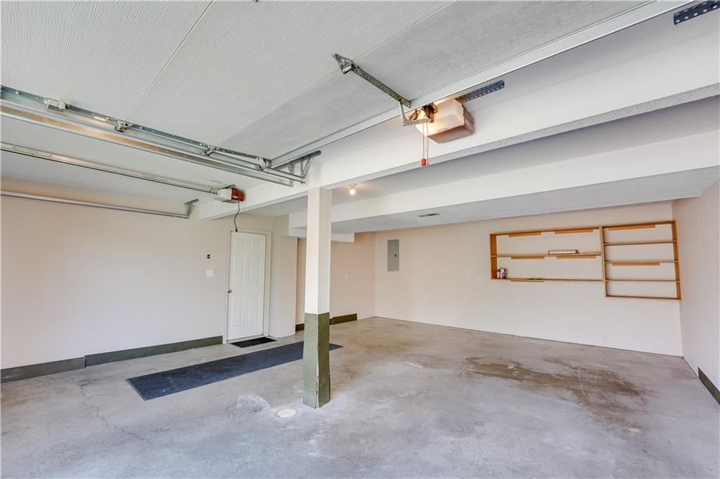 809 Village Street — photo 32