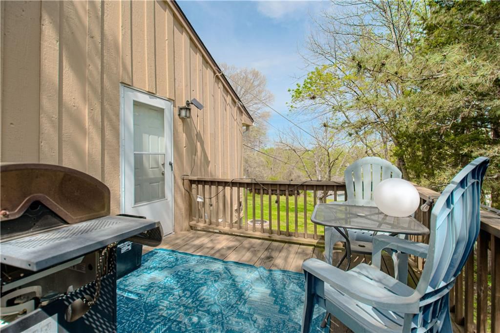 5247 N Norton Avenue — photo 19