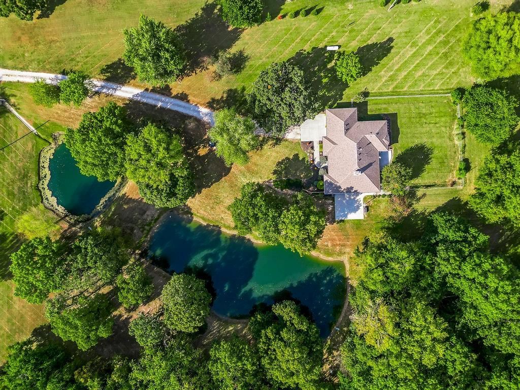 20260 178th Street, Tonganoxie, KS