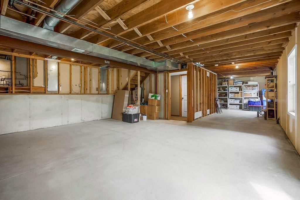 305 NE Fiddlewood Avenue — photo 24