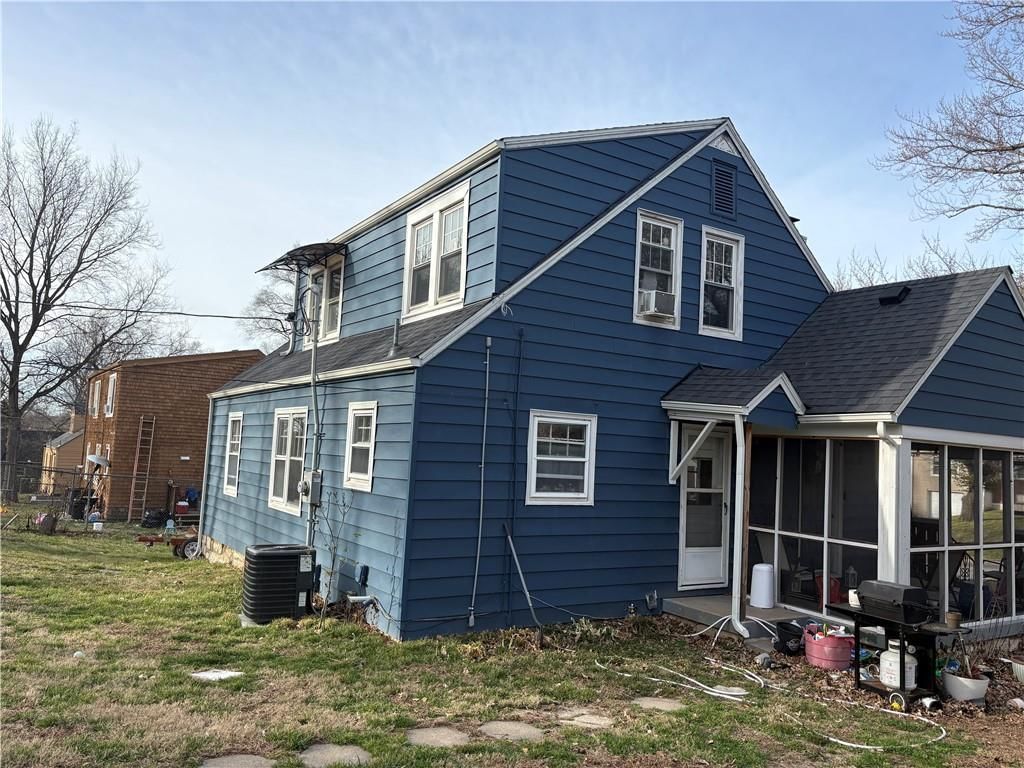 4319 Victory Drive — photo 17