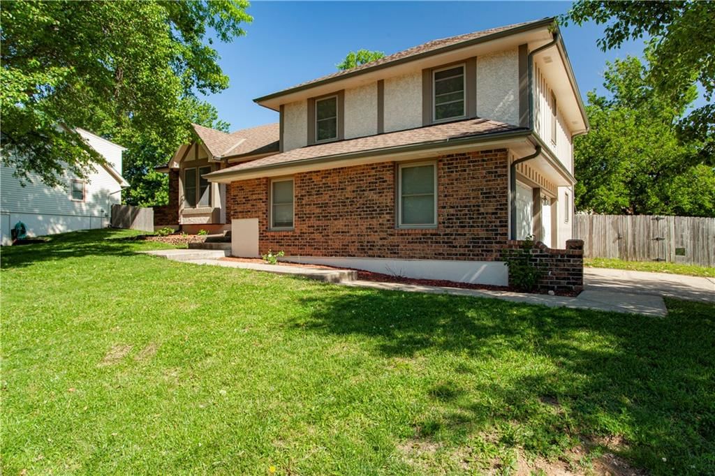 613 NE Locust Drive — photo 3