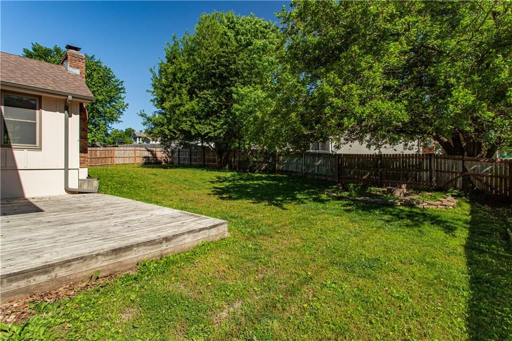 613 NE Locust Drive — photo 5
