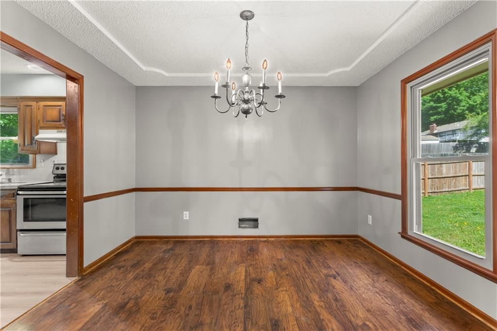 613 NE Locust Drive — photo 11