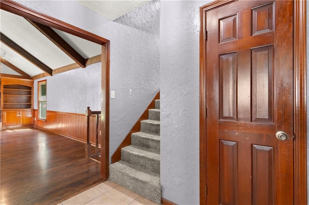 613 NE Locust Drive — photo 18