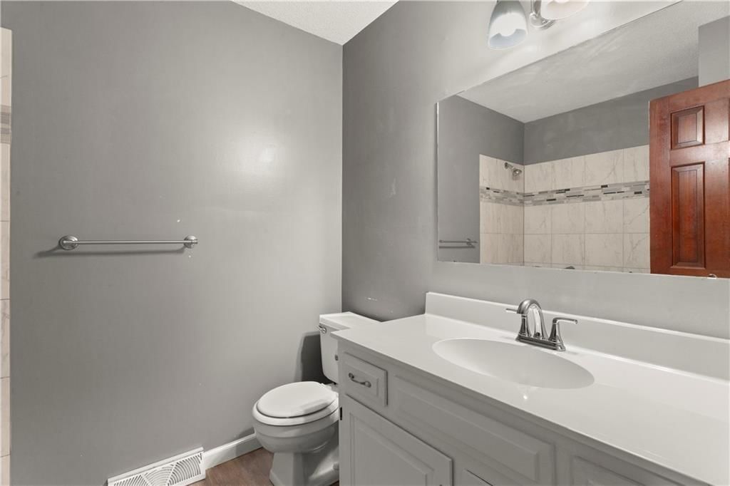 613 NE Locust Drive — photo 26