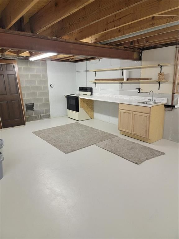 613 NE Locust Drive — photo 36