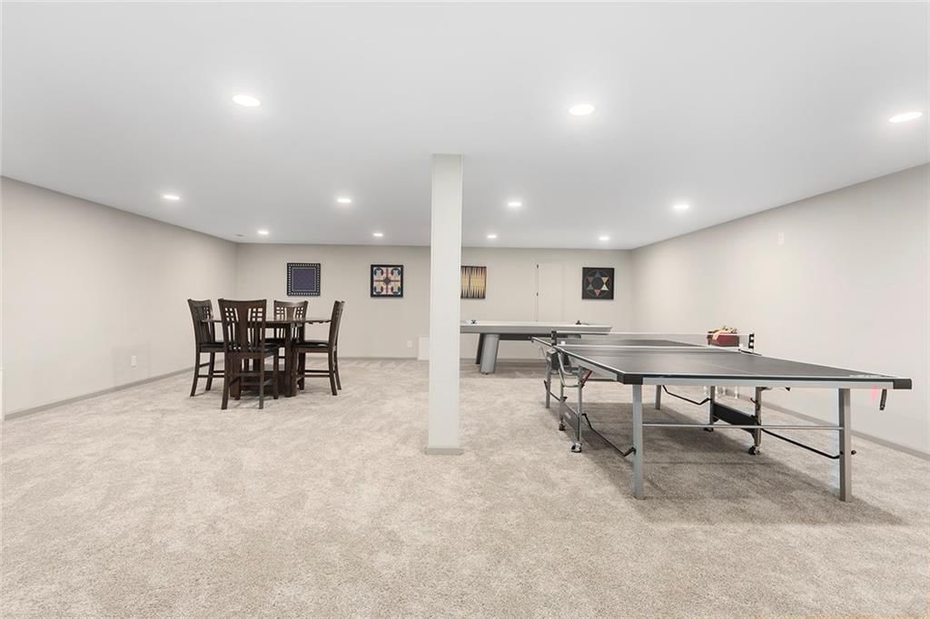 10439 N St Clair Avenue — photo 49