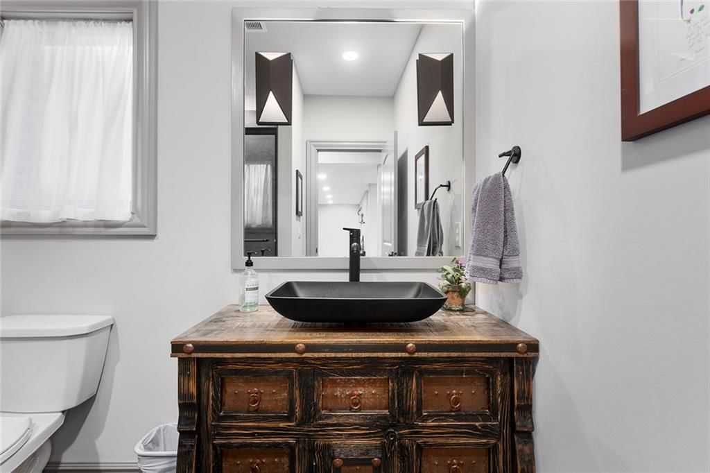 10439 N St Clair Avenue — photo 56