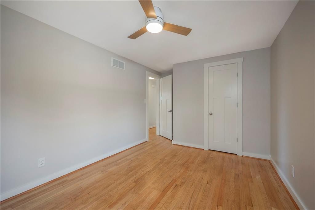 8812 W 82nd Street — photo 9