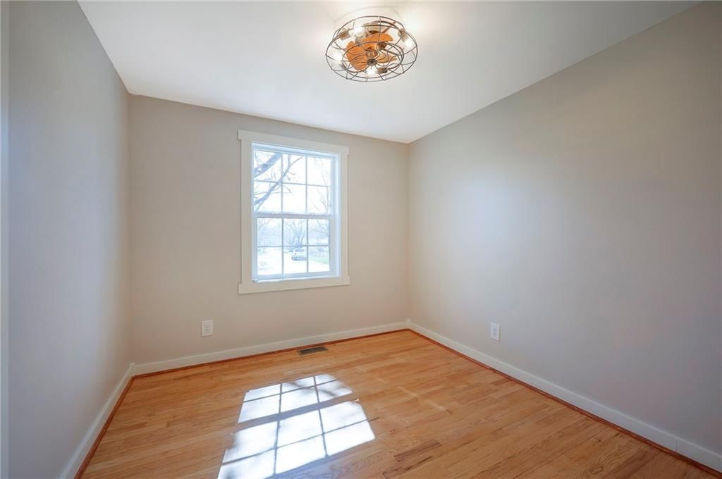 8812 W 82nd Street — photo 12