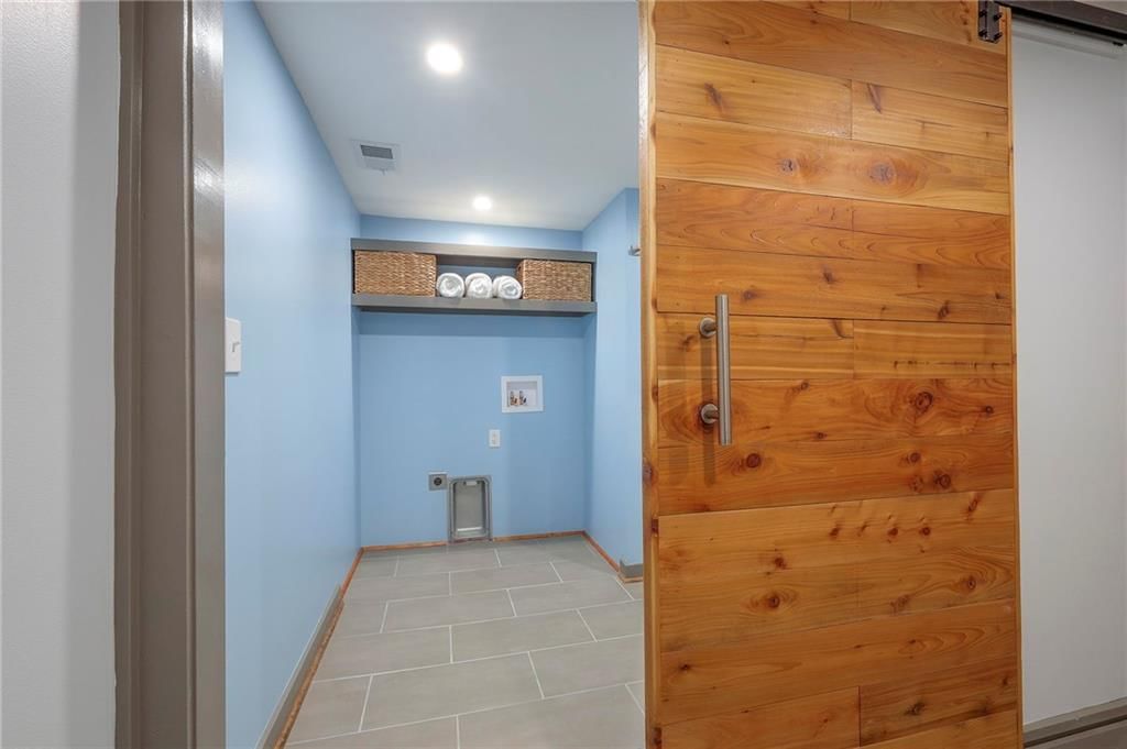 8812 W 82nd Street — photo 24